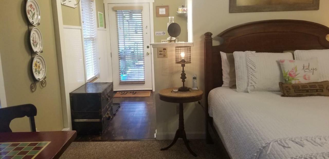 Waters Run Guest House & Suite Bittinger Ruang foto